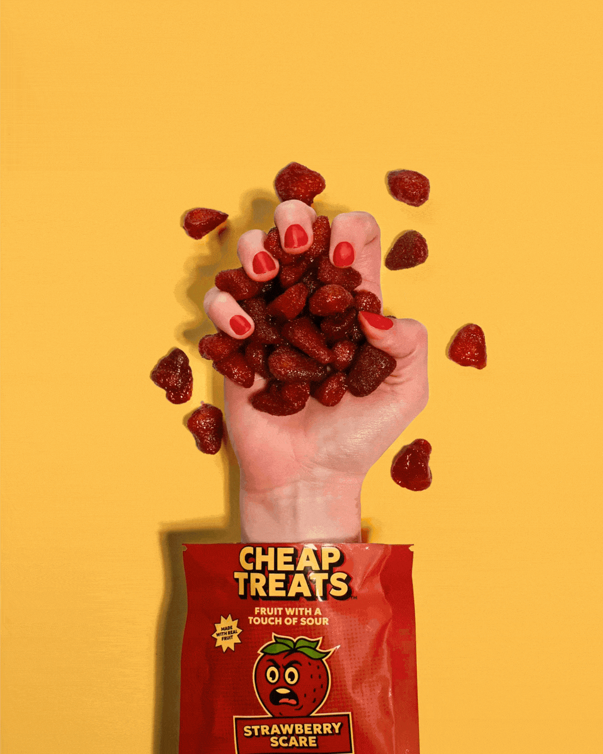 Cheap_Treats_GIF_Candy_Grab_Flavor_22ba0567-be3b-4e35-af95-80ca9f0e5595.gif